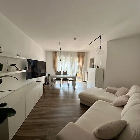 Renovated In The Zooviertel Apartment *
